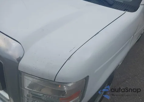 2013 Ford Econoline E350 Super Duty Wagon z USA, uszkodzony, nr VIN 1FBSS3BS0DDB18166